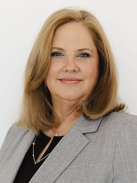 Julie Hogan Bio Image